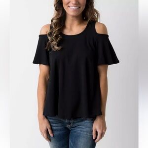 Bobeau Black Cold‎ Shoulder Top. Size PS(420)